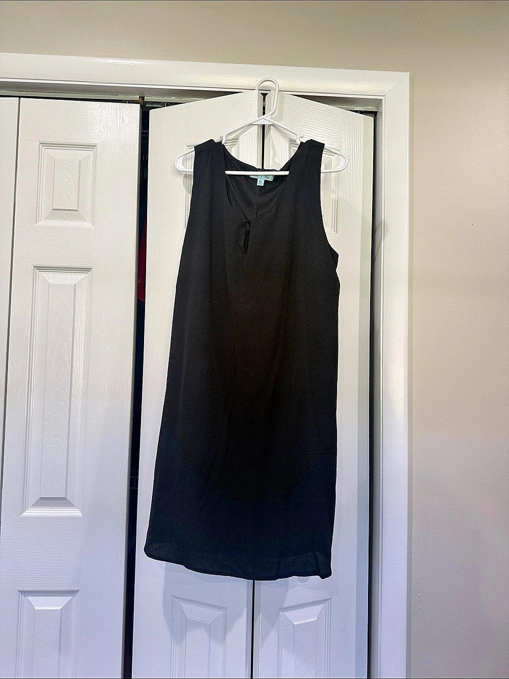 Black Sleeveless Midi Dress Like New